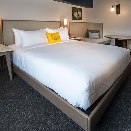 Doubletree By Hilton St. John'S Harbourview Hotel Buitenkant foto