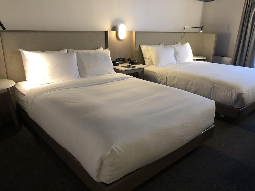 Doubletree By Hilton St. John'S Harbourview Hotel Buitenkant foto