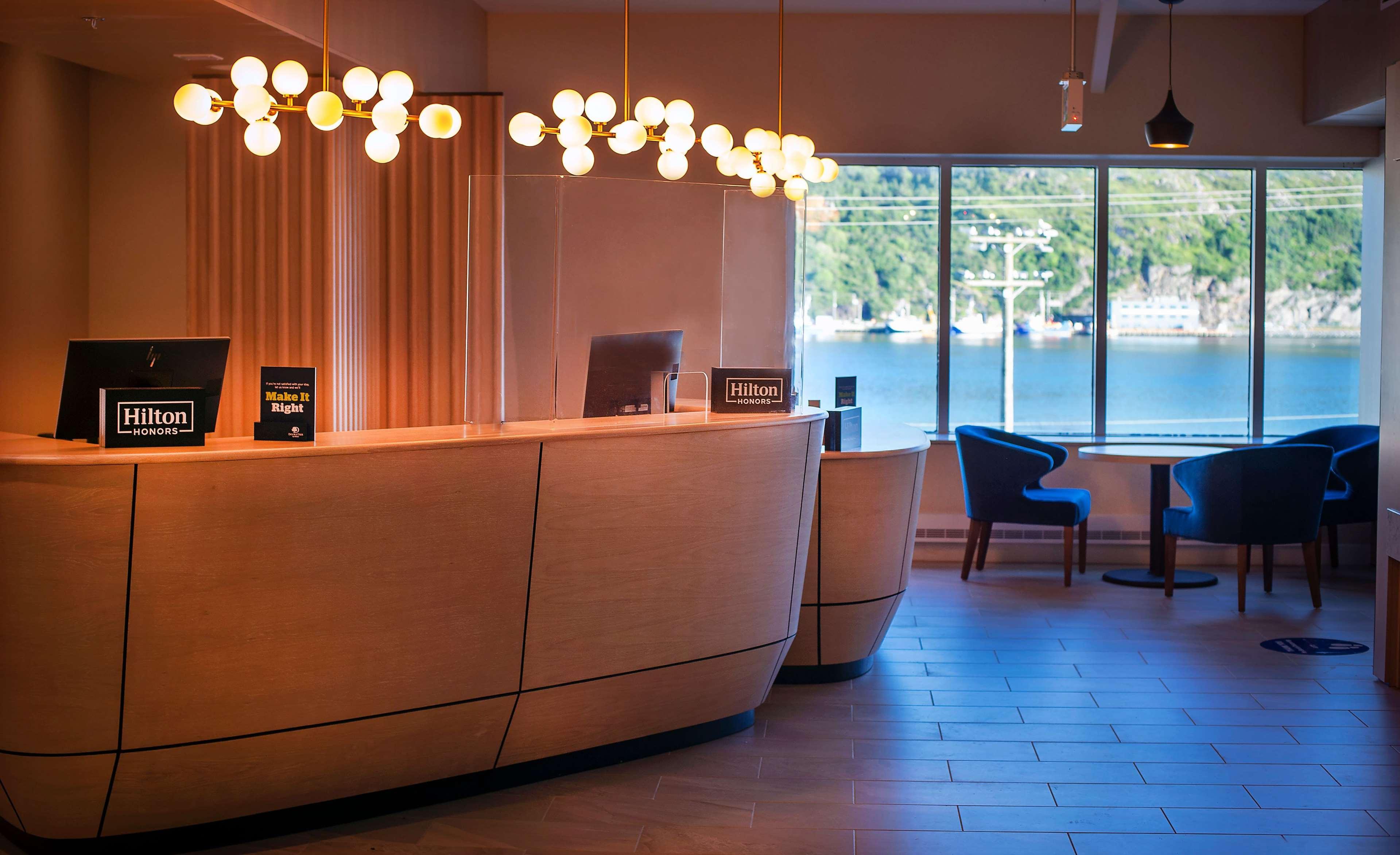 Doubletree By Hilton St. John'S Harbourview Hotel Buitenkant foto