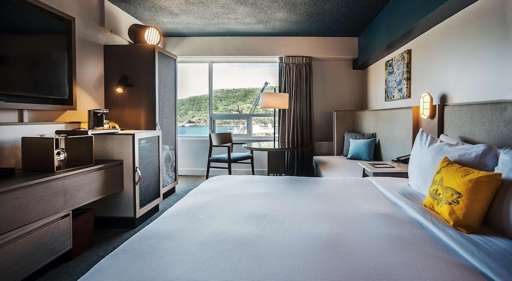 Doubletree By Hilton St. John'S Harbourview Hotel Buitenkant foto
