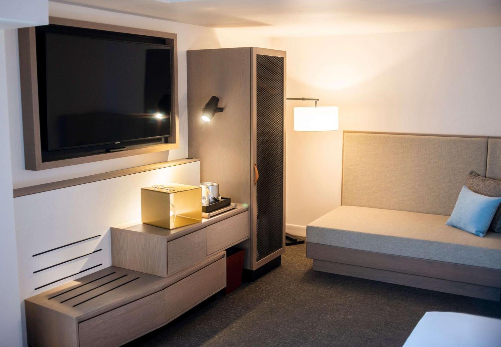 Doubletree By Hilton St. John'S Harbourview Hotel Buitenkant foto