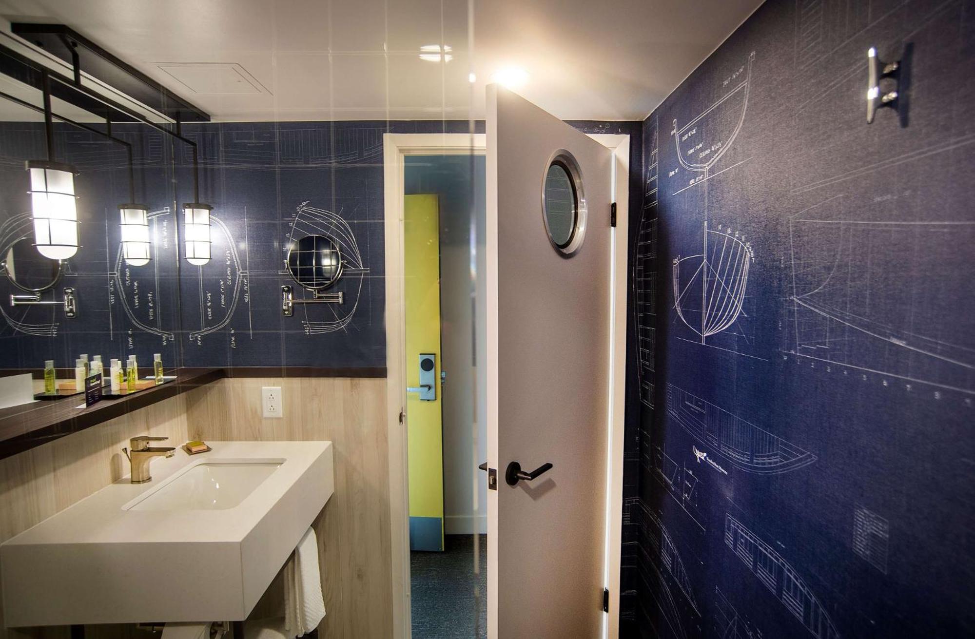 Doubletree By Hilton St. John'S Harbourview Hotel Buitenkant foto